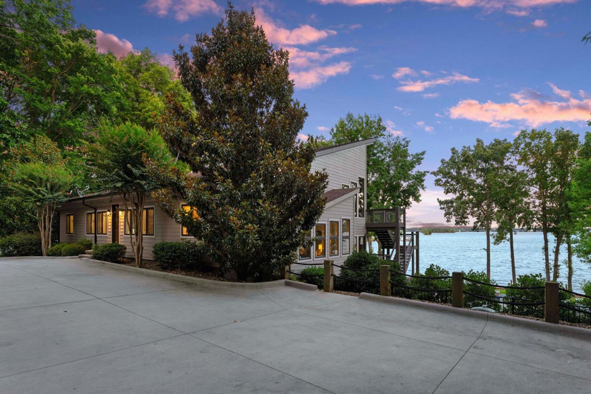 Lake Norman Getaway 무어스빌 외부 사진