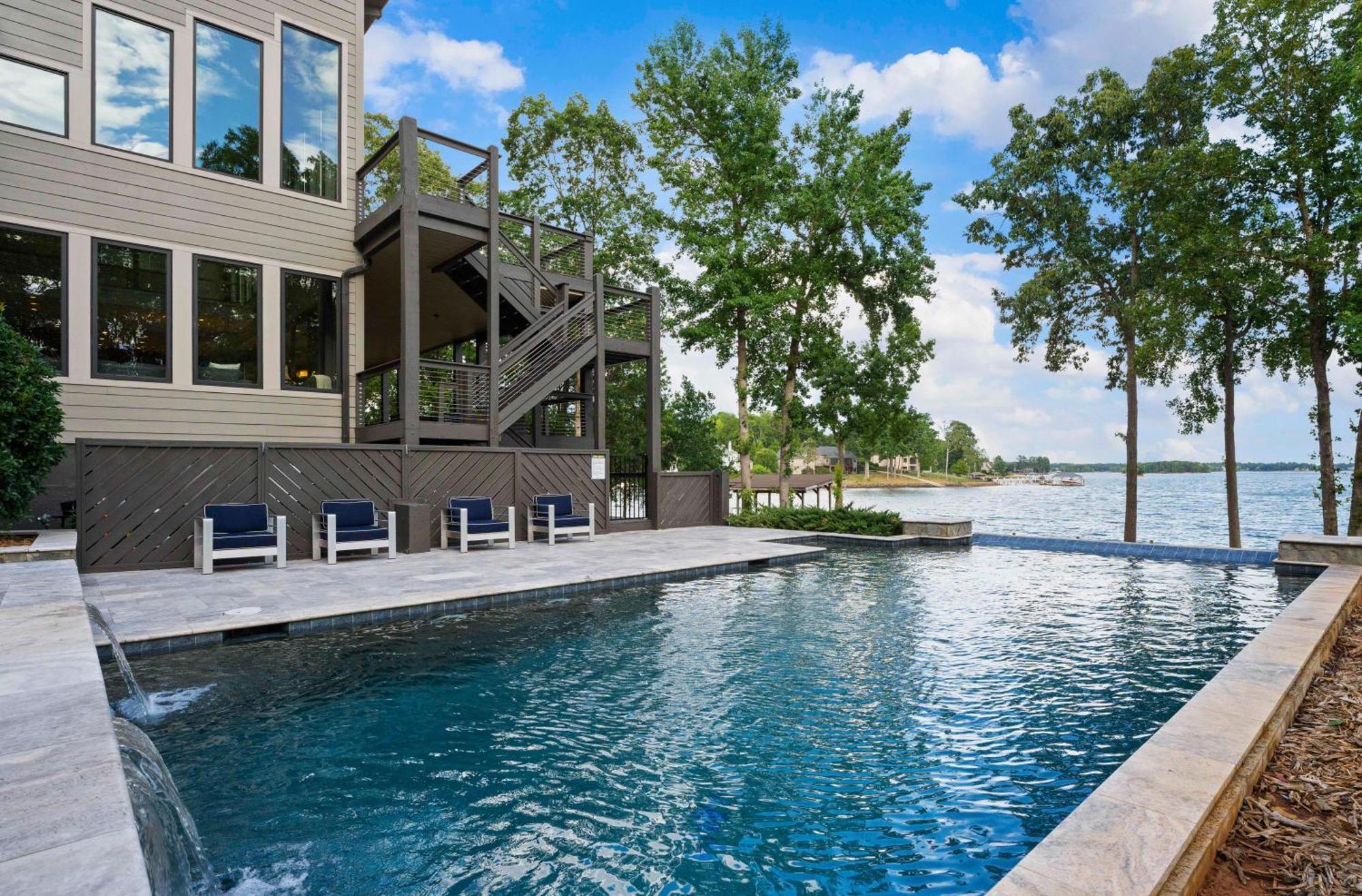 Lake Norman Getaway 무어스빌 외부 사진